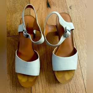 Lucky Brand Heels Size 8.5